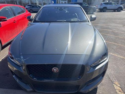 2018 Jaguar XE 35t R-Sport