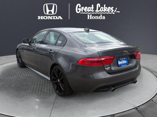 2018 Jaguar XE 35t R-Sport