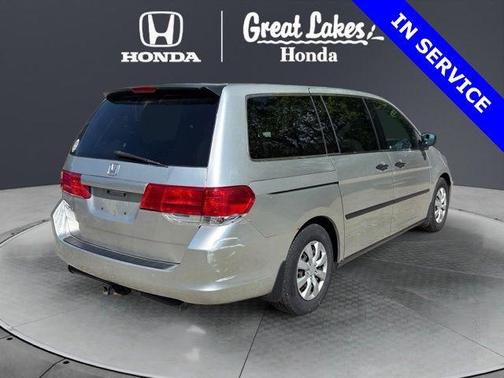 Silver Pearl Metallic 2009 Honda Odyssey LX