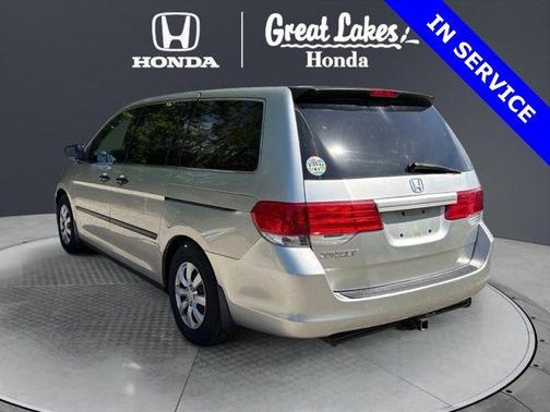 Silver Pearl Metallic 2009 Honda Odyssey LX