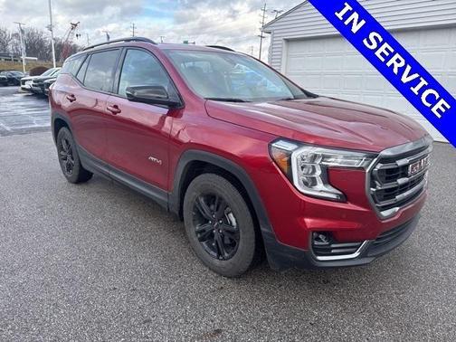 2024 GMC Terrain AWD AT4