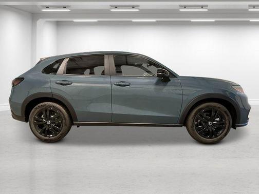 Misty Green Pearl 2027 Honda HR-V Sport