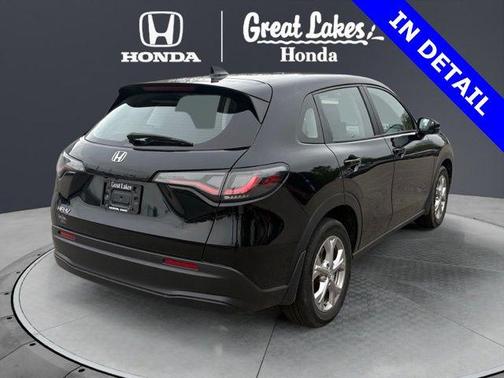 Crystal Black Pearl 2024 Honda HR-V LX
