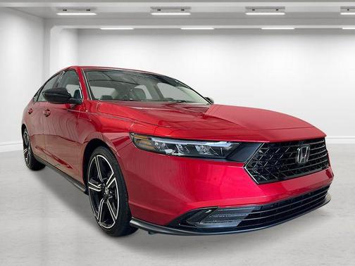 Radiant Red Metallic 2026 Honda Accord SE