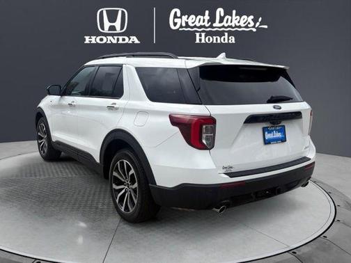 Star White Metallic Tri-Coat 2023 Ford Explorer ST-Line