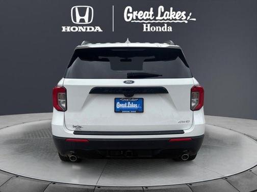 Star White Metallic Tri-Coat 2023 Ford Explorer ST-Line