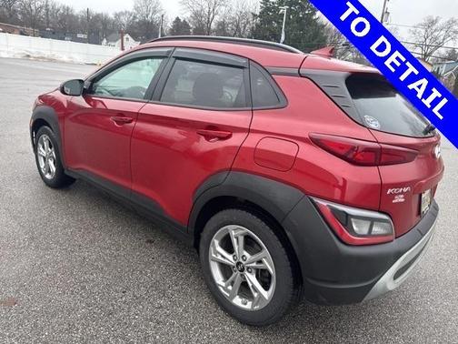 2022 Hyundai KONA SEL
