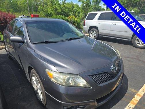 Magnetic Gray Metallic 2011 Toyota Camry SE