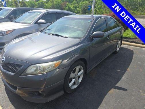 Magnetic Gray Metallic 2011 Toyota Camry SE