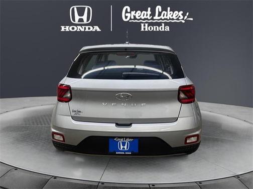 2023 Hyundai VENUE SE