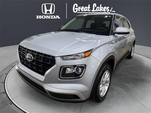 2023 Hyundai VENUE SE