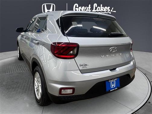 2023 Hyundai VENUE SE