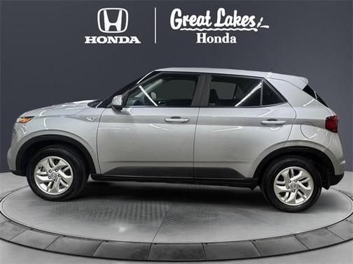 2023 Hyundai VENUE SE