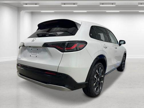 Platinum White Pearl 2026 Honda HR-V EX-L
