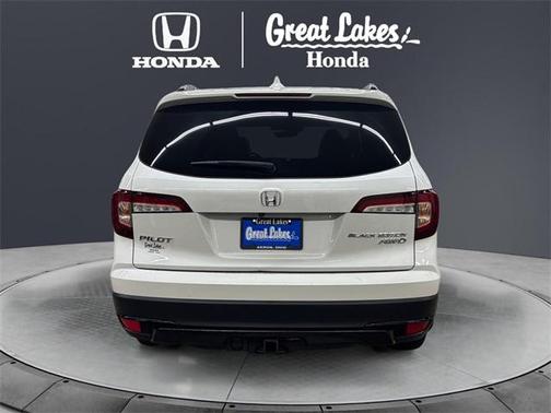 2021 Honda Pilot AWD Black Edition