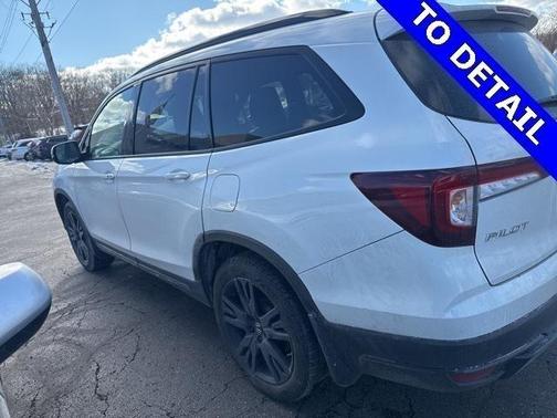 2021 Honda Pilot AWD Black Edition