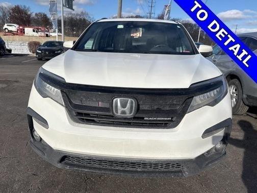 2021 Honda Pilot AWD Black Edition