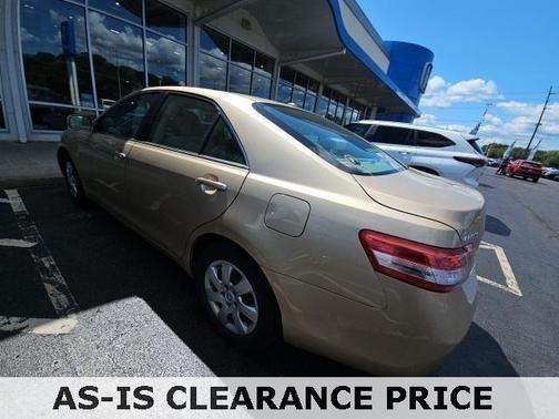 2010 Toyota Camry LE