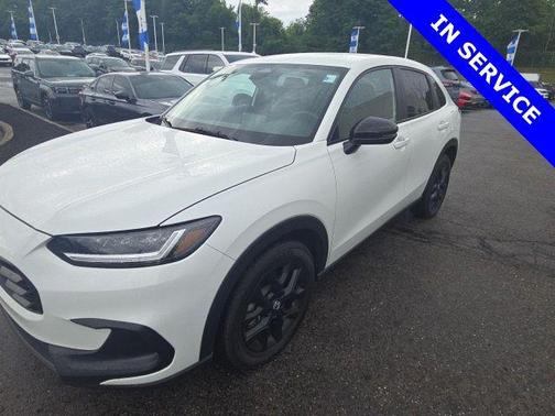 Platinum White Pearl 2024 Honda HR-V AWD Sport
