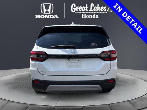 Platinum White Pearl 2023 Honda Pilot AWD EX-L 8 Passenger