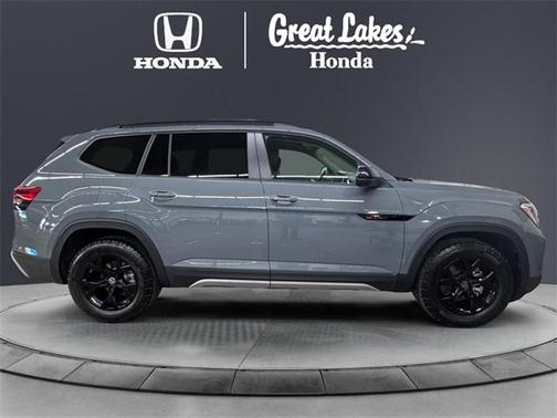 2025 Volkswagen Atlas 2.0T Peak Edition