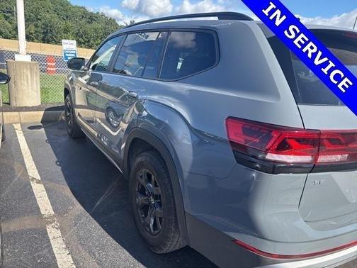 2025 Volkswagen Atlas 2.0T Peak Edition