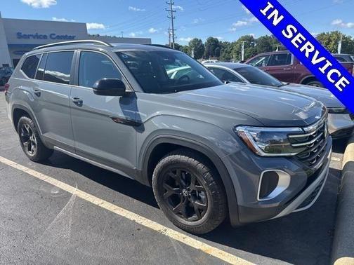 2025 Volkswagen Atlas 2.0T Peak Edition