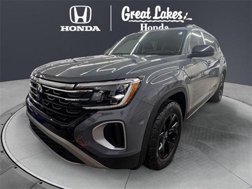 2025 Volkswagen Atlas 2.0T Peak Edition