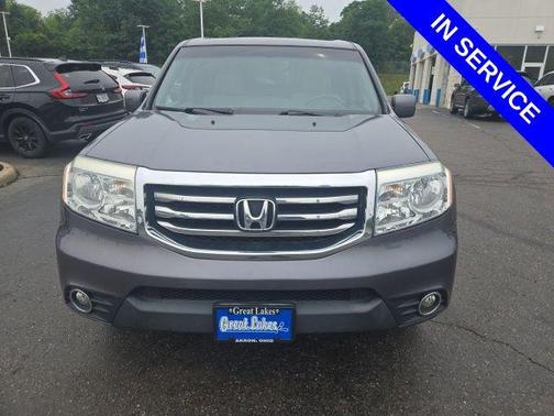 Alabaster Silver Metallic 2015 Honda Pilot SE