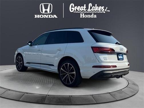 2022 Audi Q7 55 Premium Plus