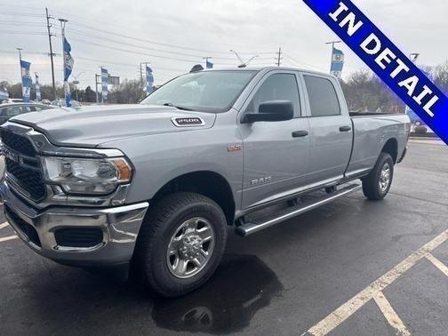 2021 RAM 2500 Tradesman Crew Cab 4x4 8' Box