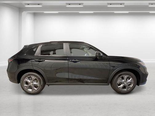 Crystal Black Pearl 2027 Honda HR-V LX