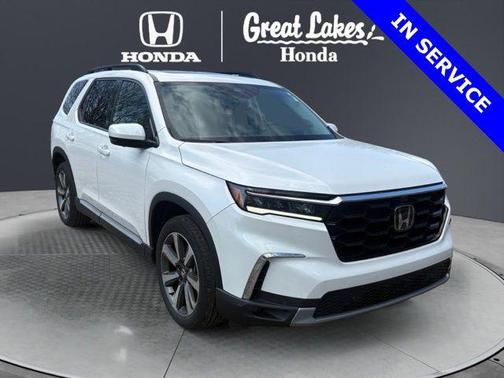 Platinum White Pearl 2025 Honda Pilot Elite