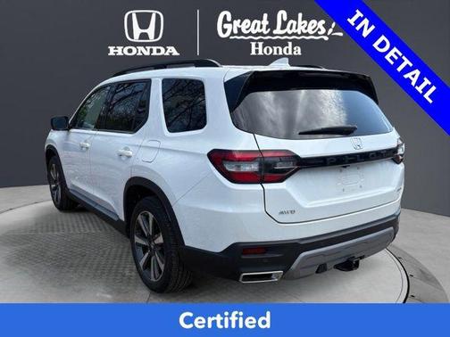 Platinum White Pearl 2025 Honda Pilot Elite