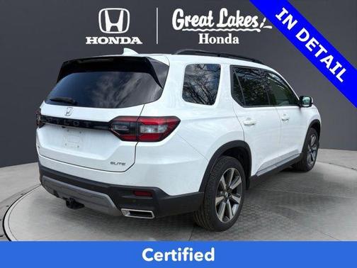 Platinum White Pearl 2025 Honda Pilot Elite
