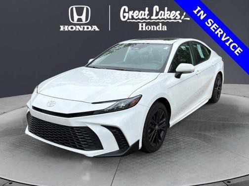 Ice Cap 2025 Toyota Camry SE