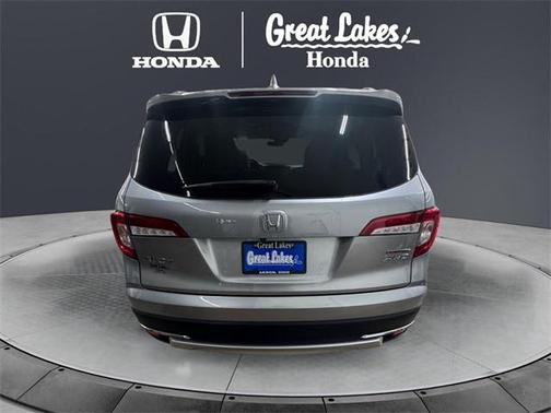 2020 Honda Pilot Touring 8-Passenger