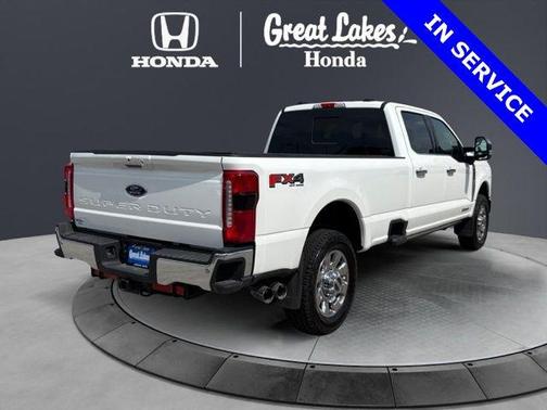 Star White Metallic Tri-Coat 2025 Ford F-350 Lariat