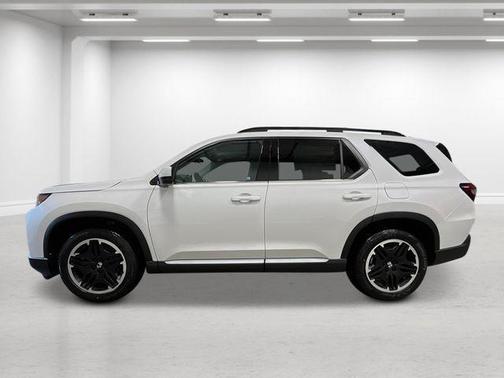 Platinum White Pearl 2026 Honda Pilot Touring 8-Passenger