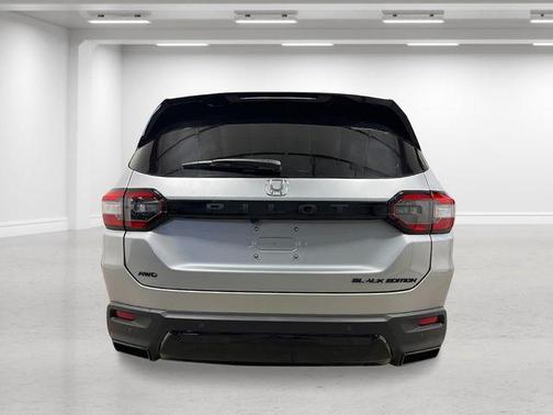 2026 Honda Pilot Black Edition