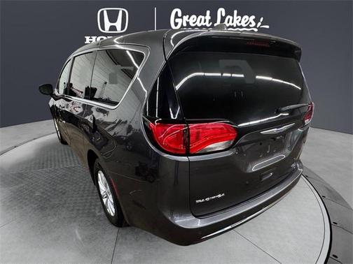 2018 Chrysler Pacifica Touring Plus
