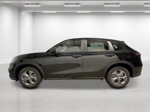 Crystal Black Pearl 2027 Honda HR-V LX