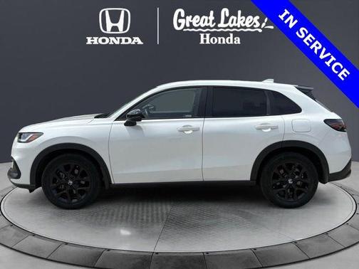 Platinum White Pearl 2024 Honda HR-V Sport