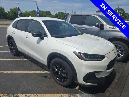 Platinum White Pearl 2024 Honda HR-V Sport