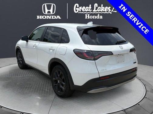 Platinum White Pearl 2024 Honda HR-V Sport