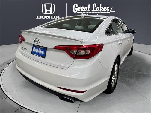 2017 Hyundai SONATA SE