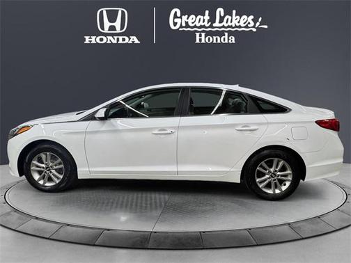 2017 Hyundai SONATA SE
