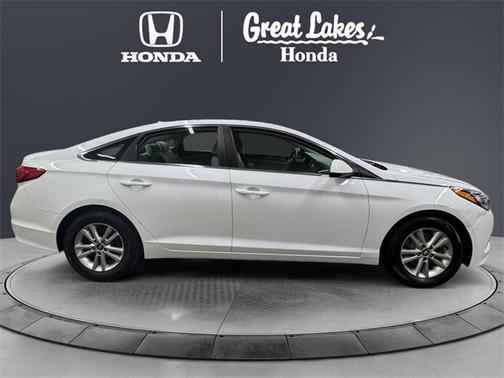 2017 Hyundai SONATA SE