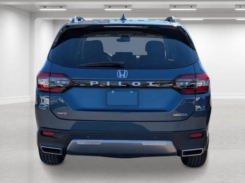 2026 Honda Pilot Touring 8-Passenger