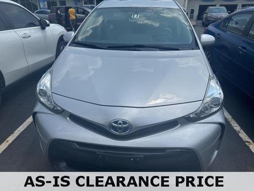 2017 Toyota Prius v Four